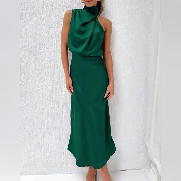 * NEW Chic Draped Wrap Halter Neck Satin Midi Dress Green - Picture 5 of 8